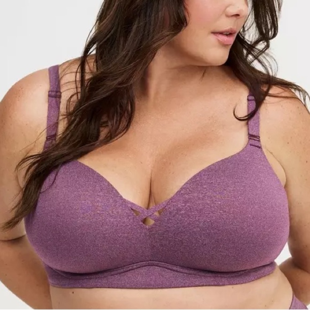 Torrid Wire-Free Push-Up Smooth Bra - Picture 4 of 5